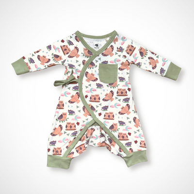 Gender-neutral organic baby clothes