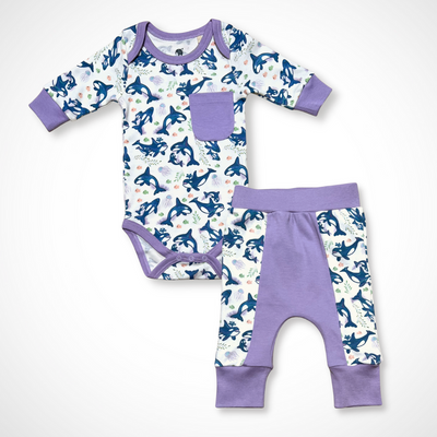 Gender-neutral baby outfit sets